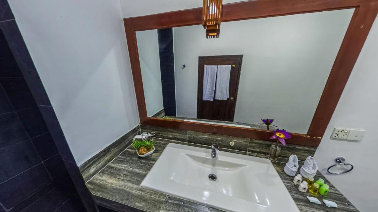 דמבולה Sundaras Resort Ltd מראה חיצוני תמונה