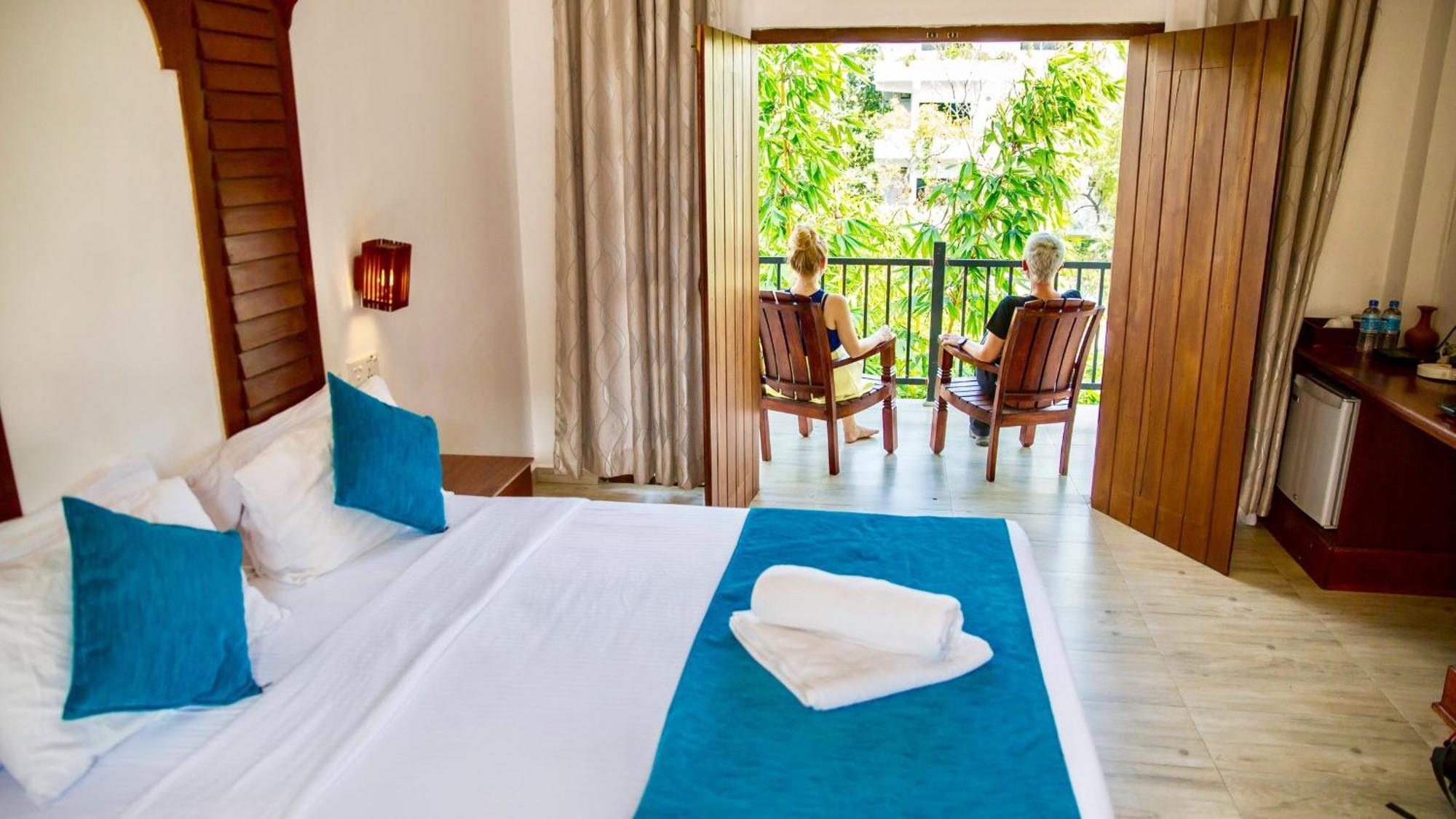 דמבולה Sundaras Resort Ltd מראה חיצוני תמונה