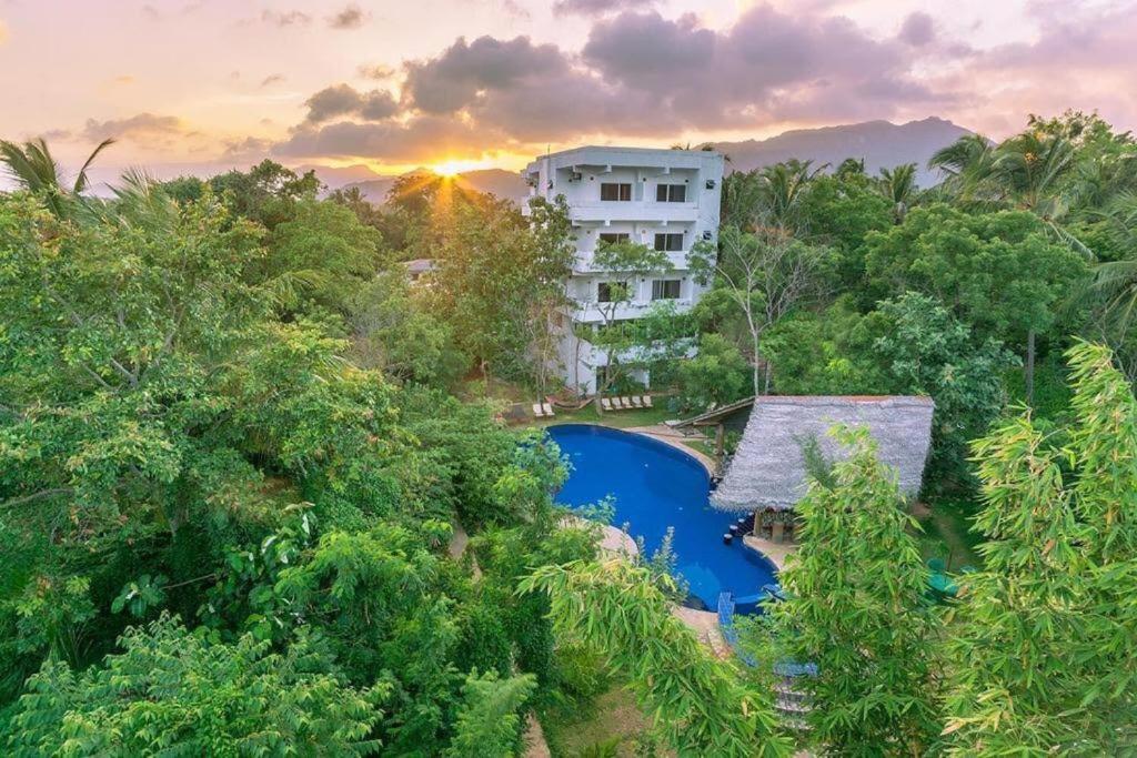 דמבולה Sundaras Resort Ltd מראה חיצוני תמונה